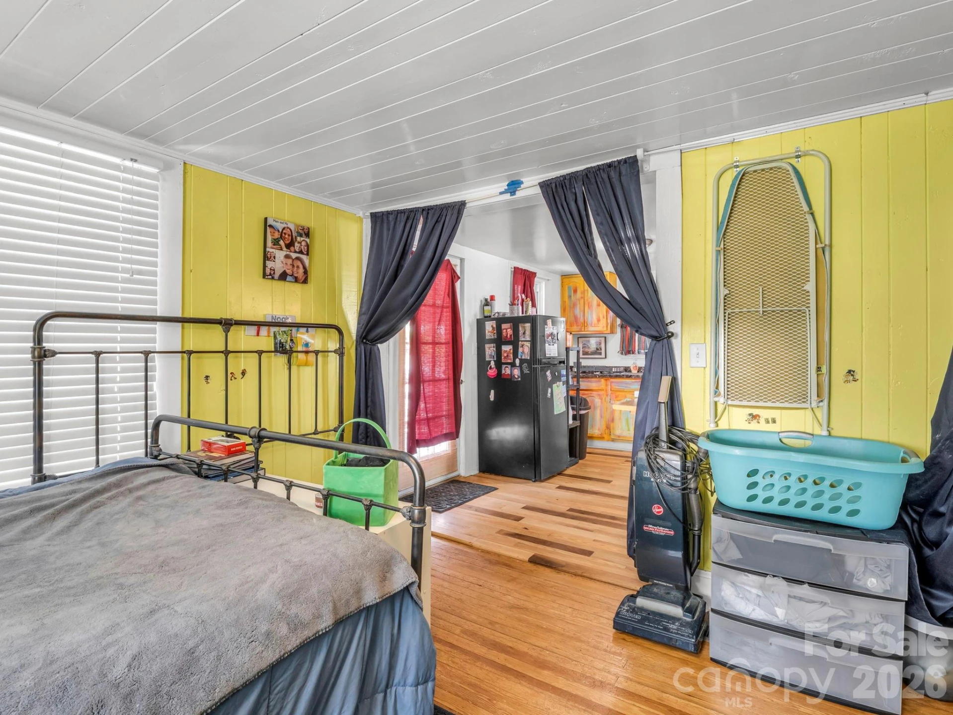302 Davis Street - Photo 8