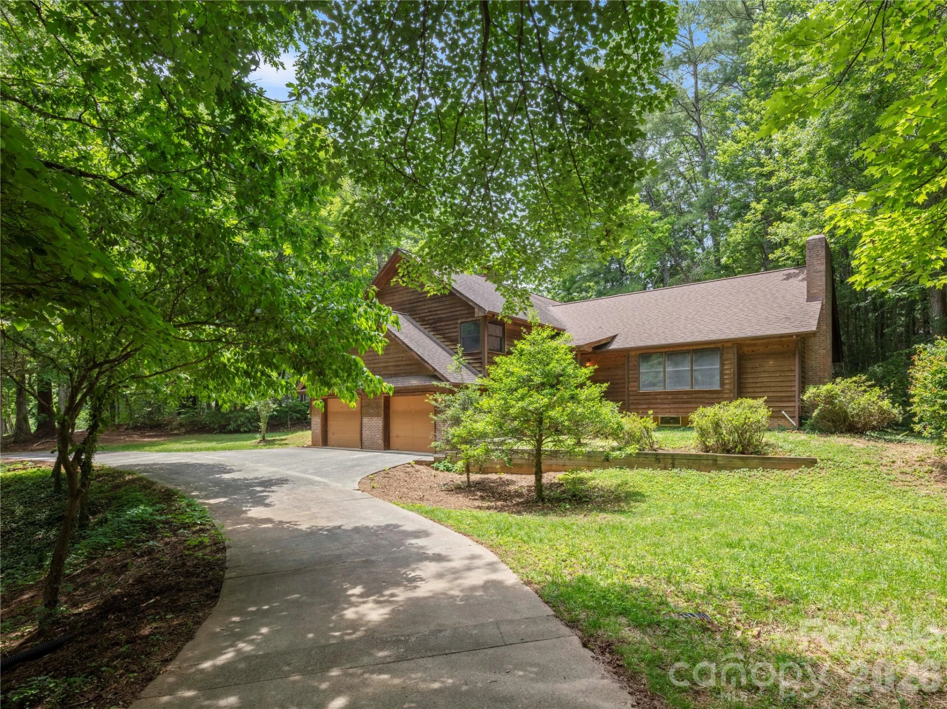 11 Tree Top Drive - Photo 3