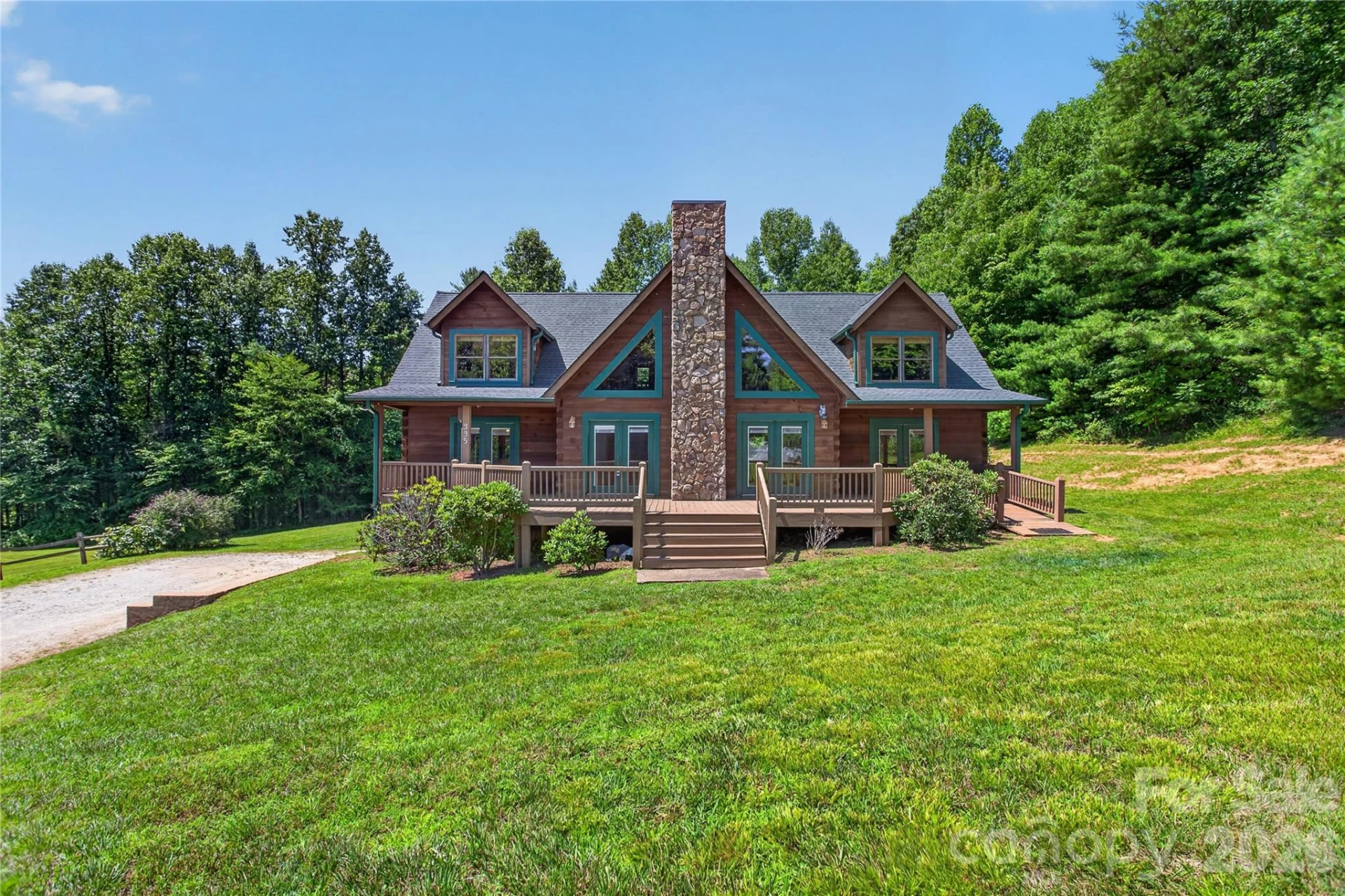 335 Whites Lake Boulevard