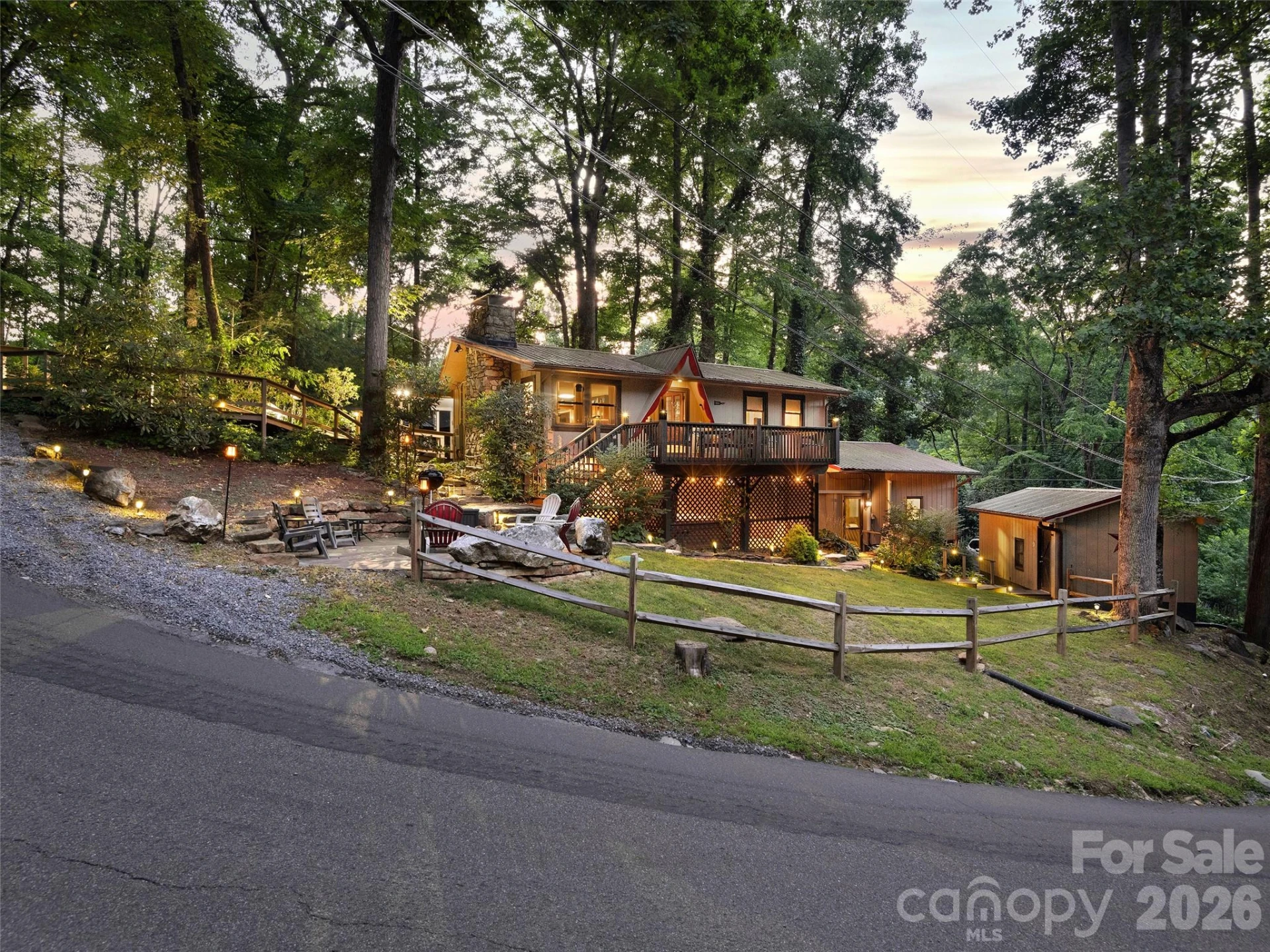 290 Dogwood Drive - Photo 2