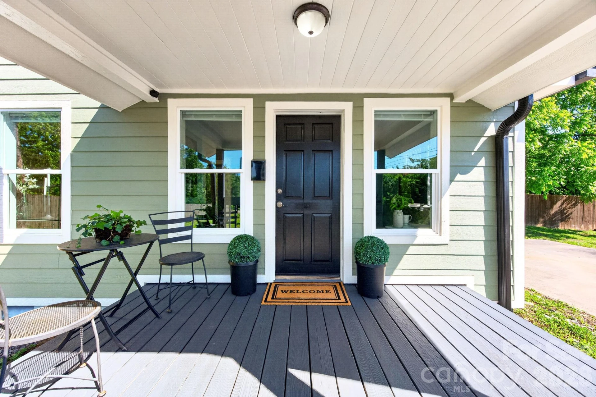 440 Carolina Avenue - Photo 2