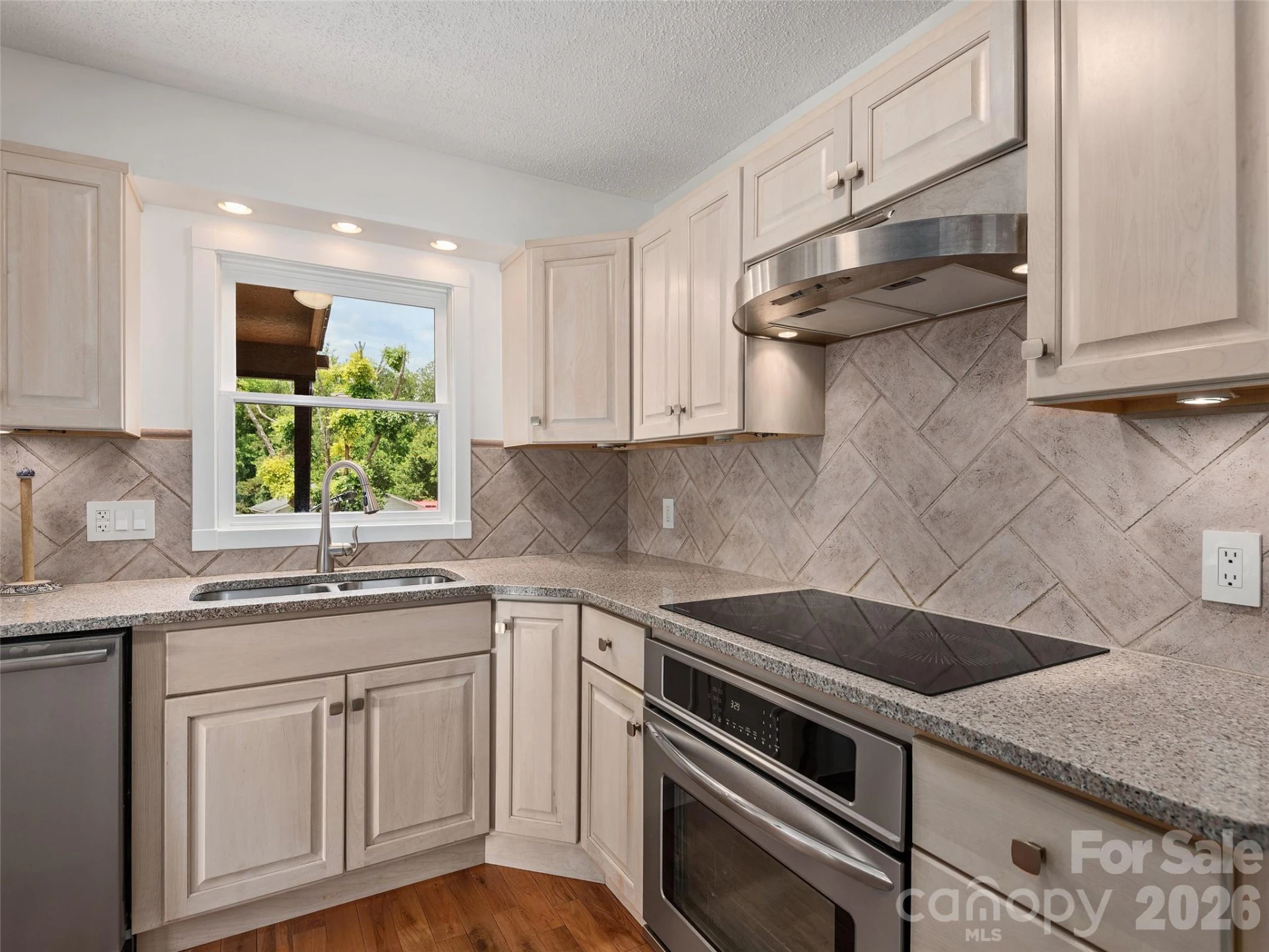 7 Hope Lane - Photo 12