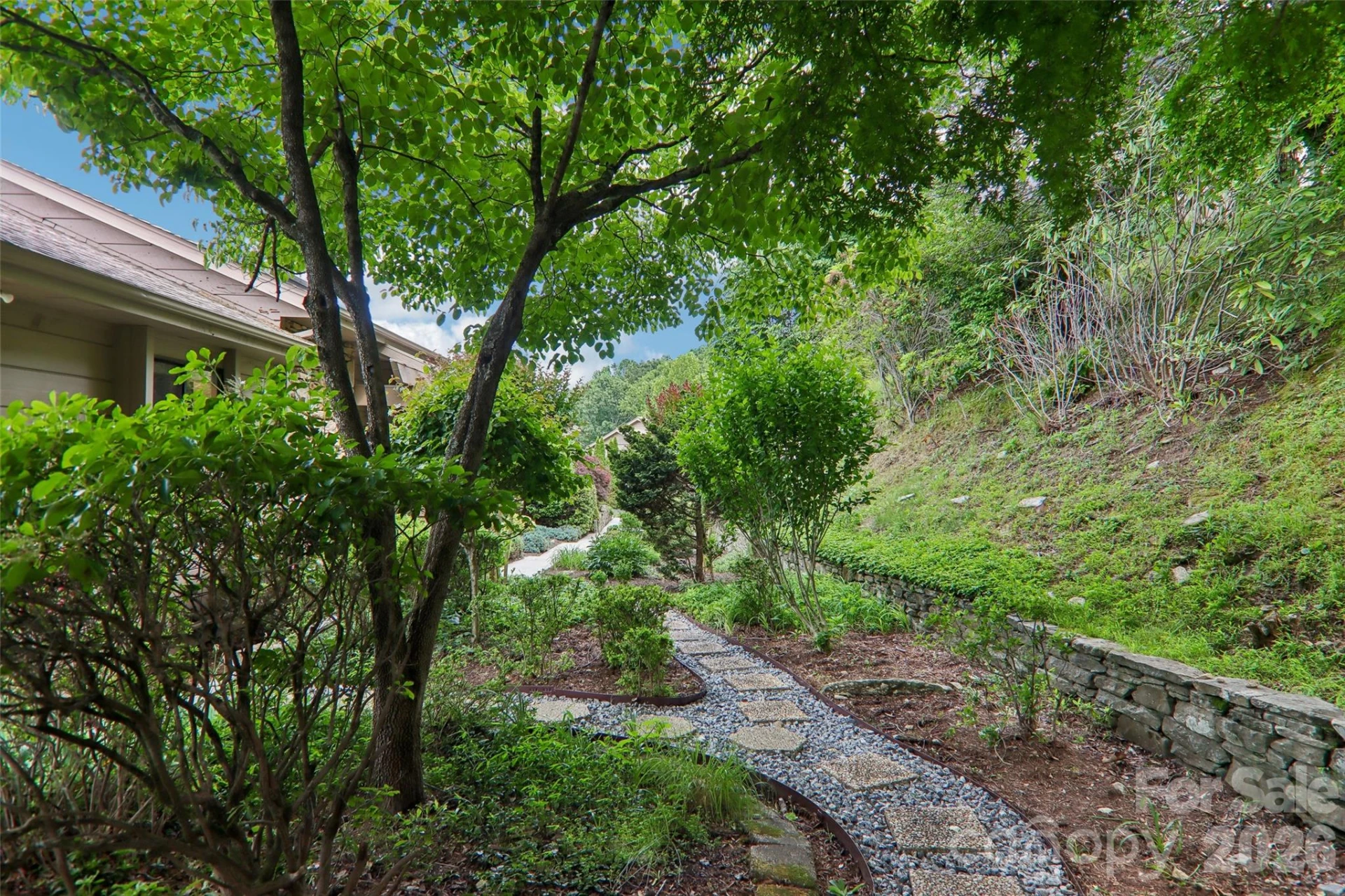 138 Woodbridge Drive - Photo 7