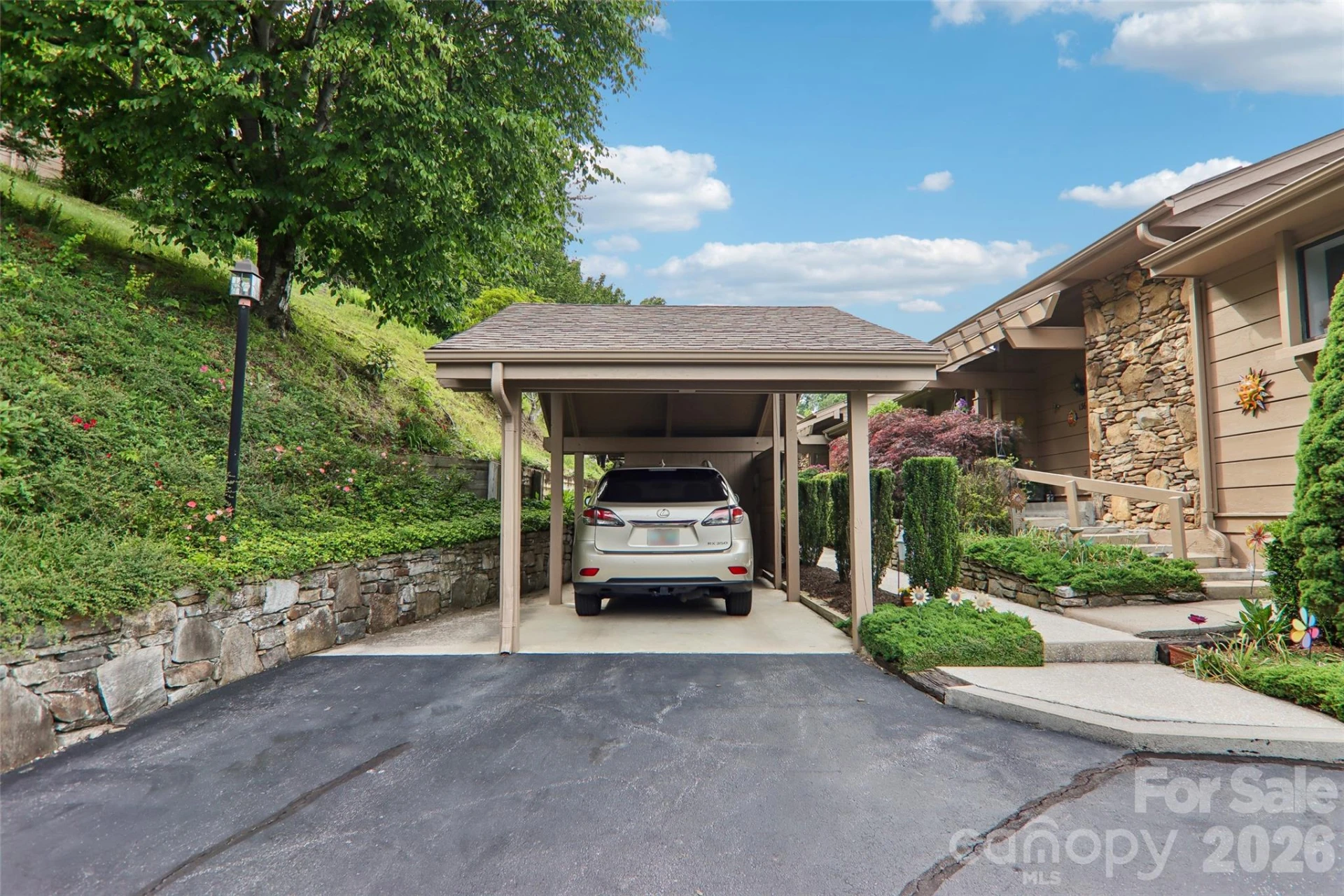 138 Woodbridge Drive - Photo 8