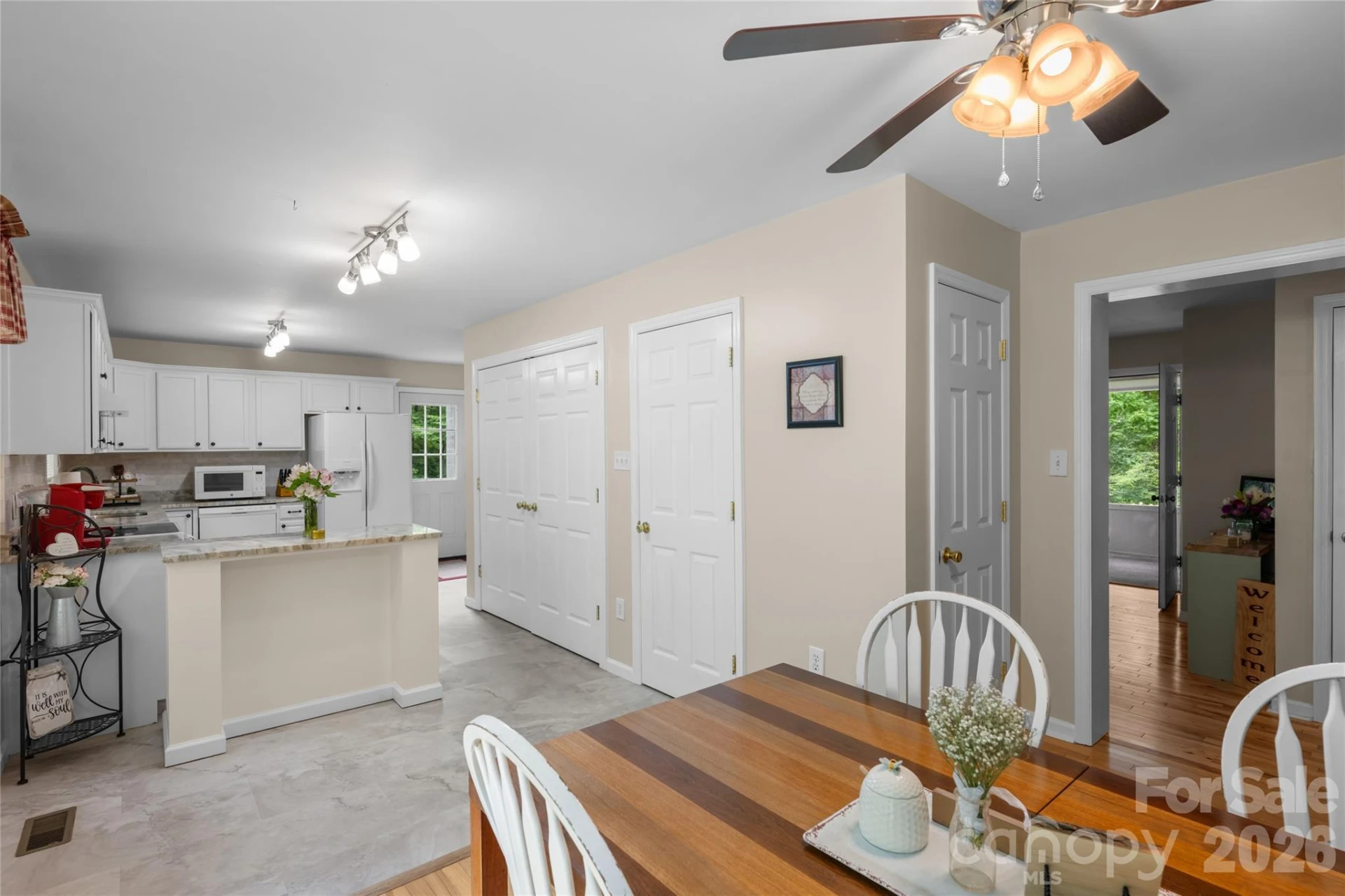 125 Round Mountain Road - Photo 11