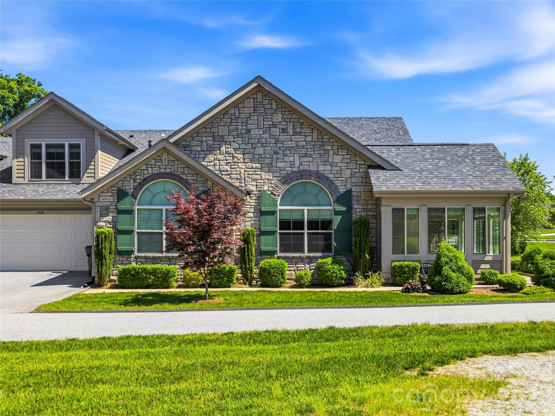 426 Summerfield Place - Photo 4