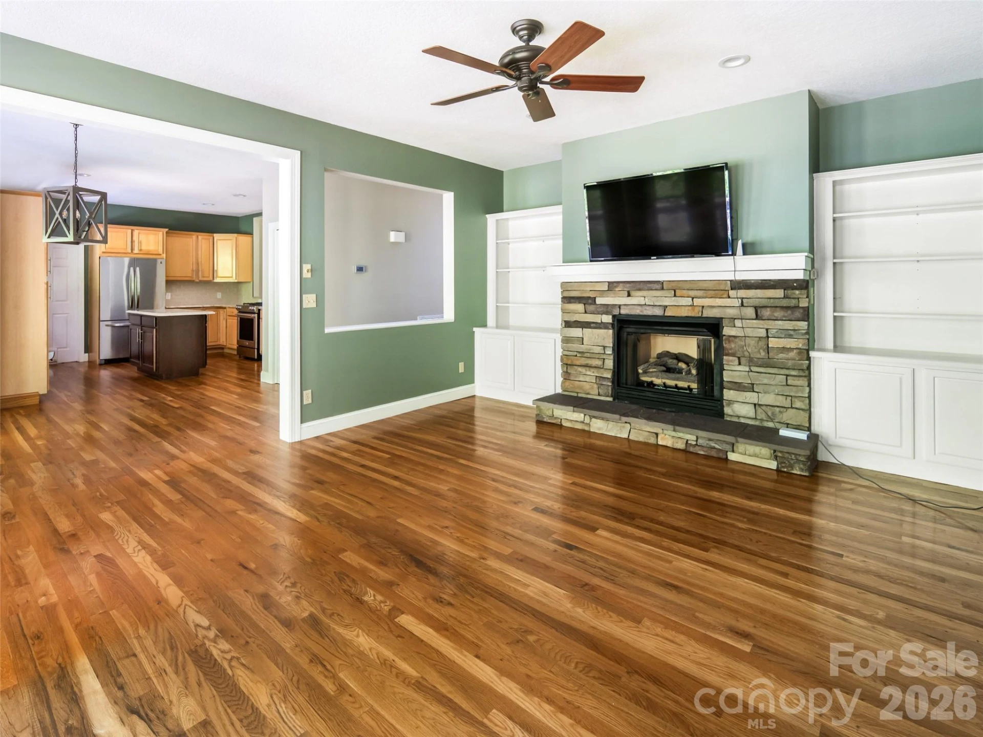 103 Woodburn Drive - Photo 3