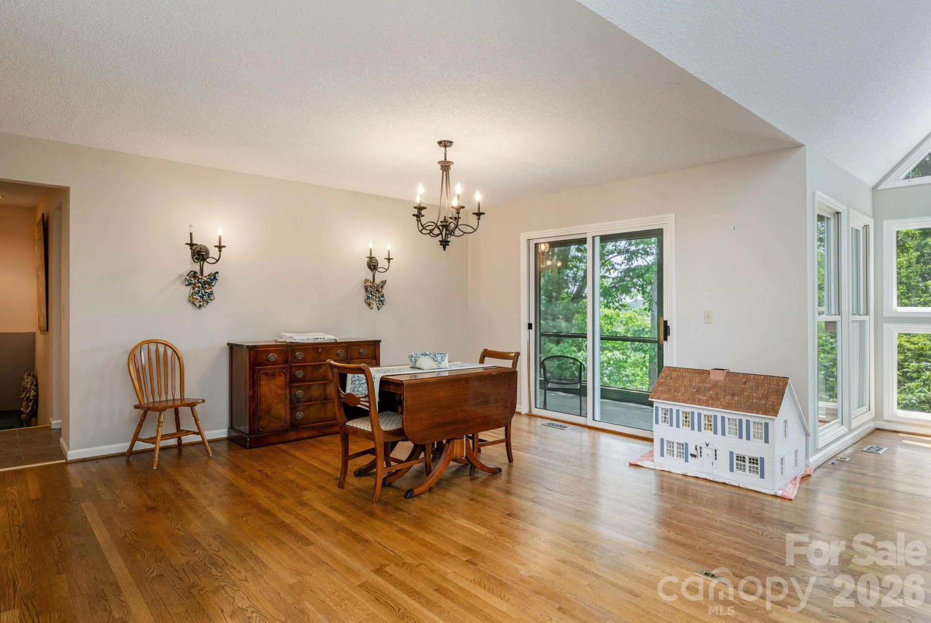 129 FOREST VIEW Drive - Photo 11