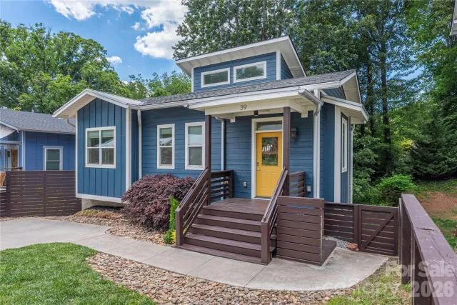 39 Hubbard Avenue