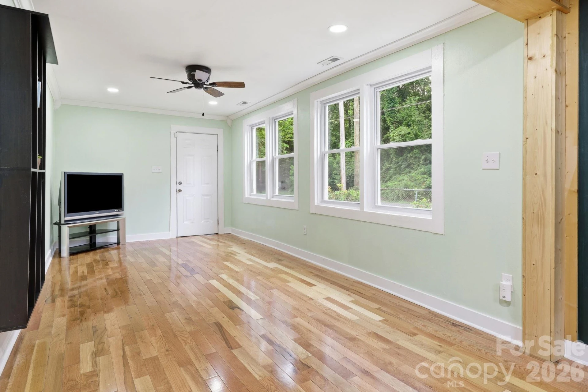 226 Vance Avenue - Photo 6
