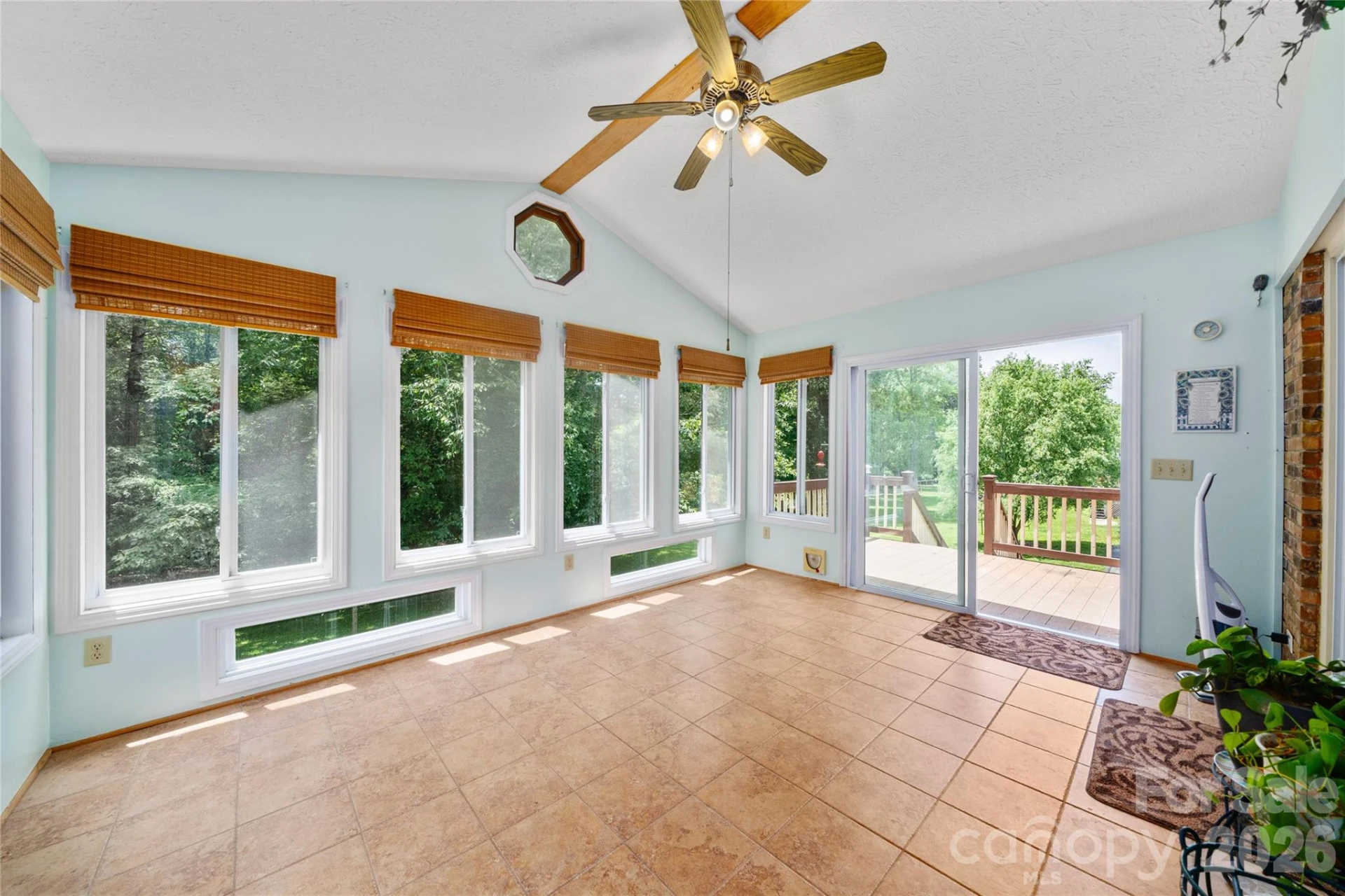 1541 Glenheath Drive - Photo 3