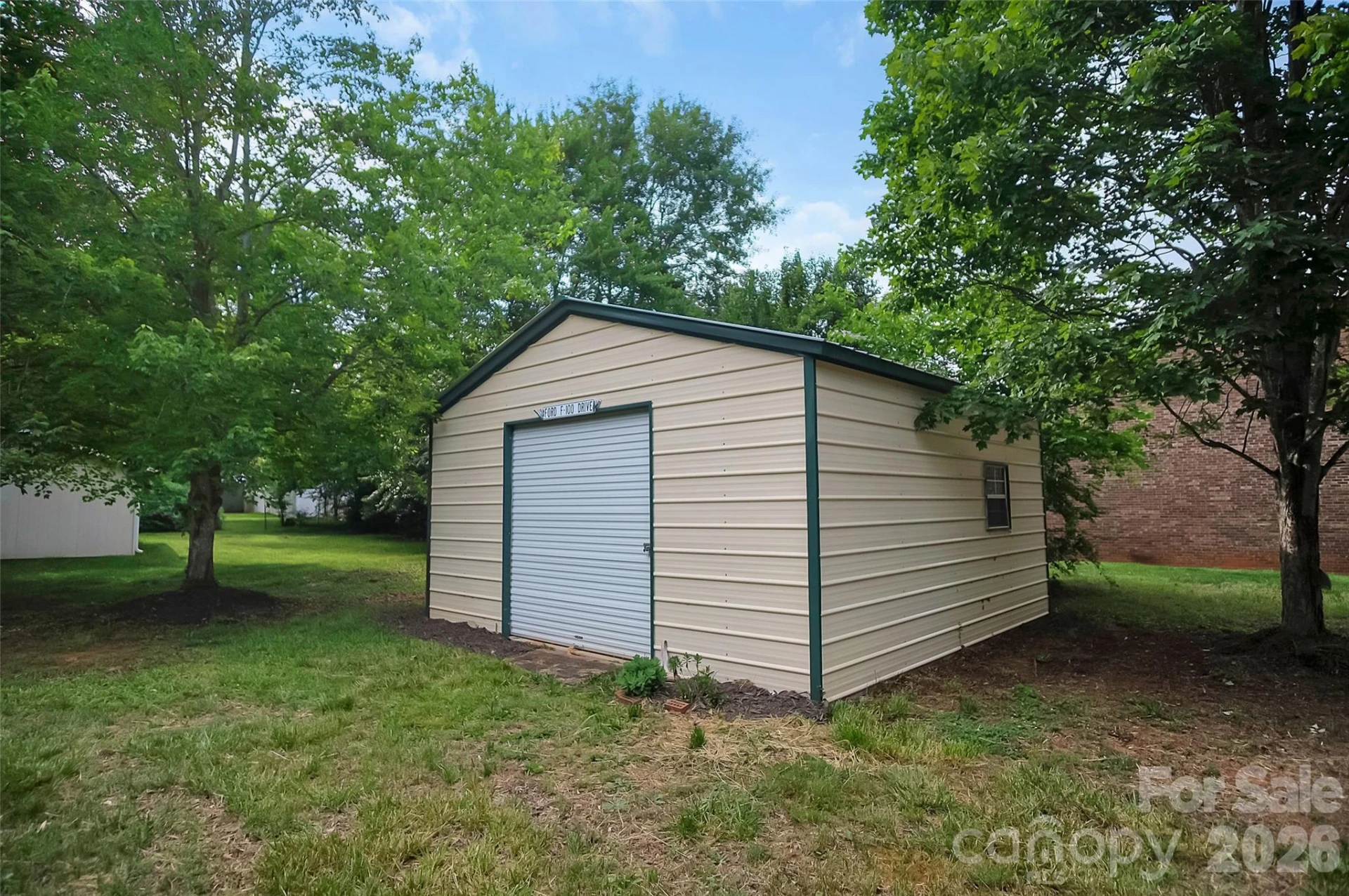 327 Arlington Street - Photo 28