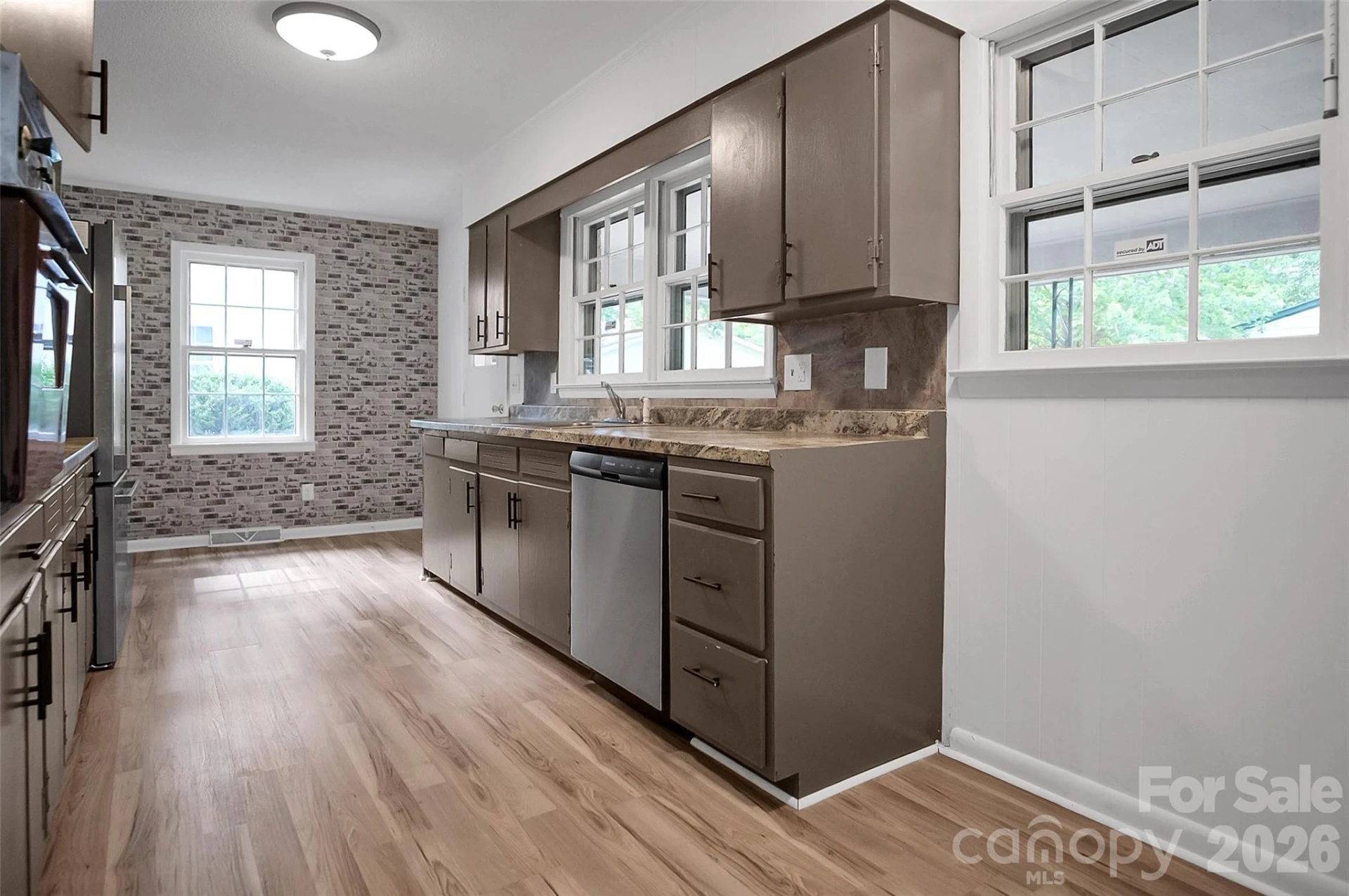 327 Arlington Street - Photo 8