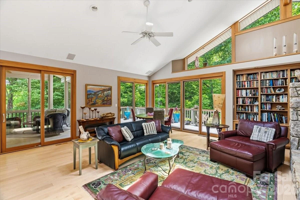 466 Sweetwater Lane - Photo 13