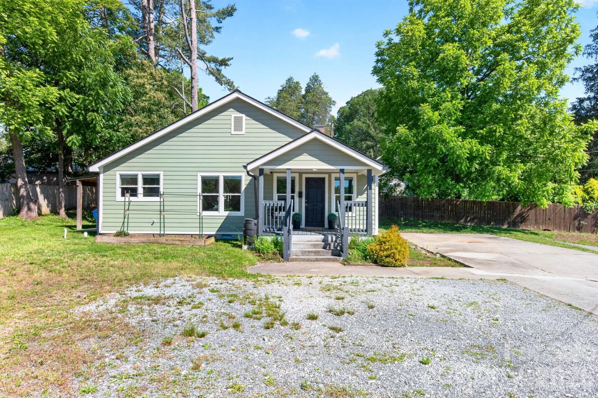 440V Carolina Avenue - Photo 4