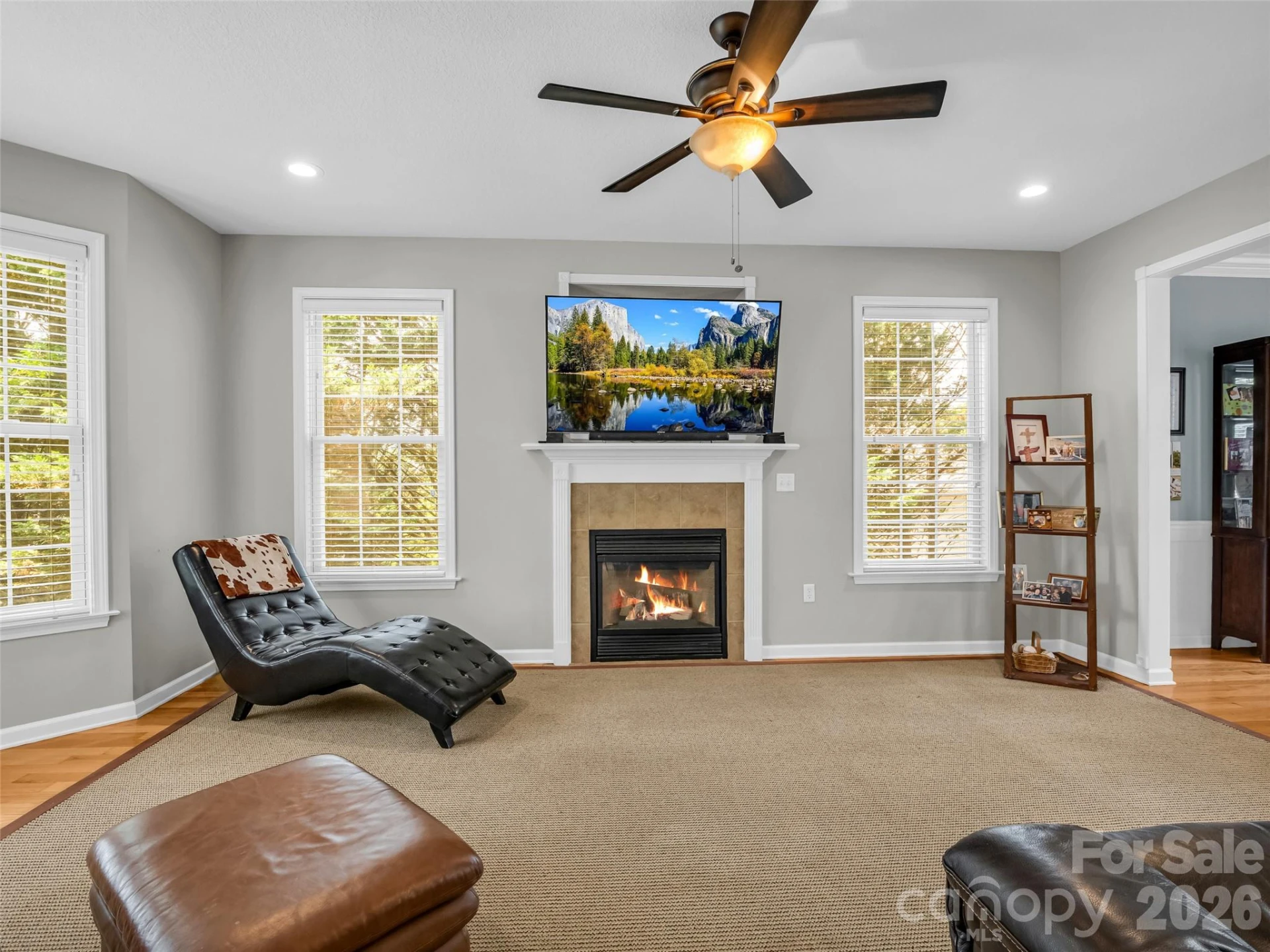 99 Driftstone Circle - Photo 4