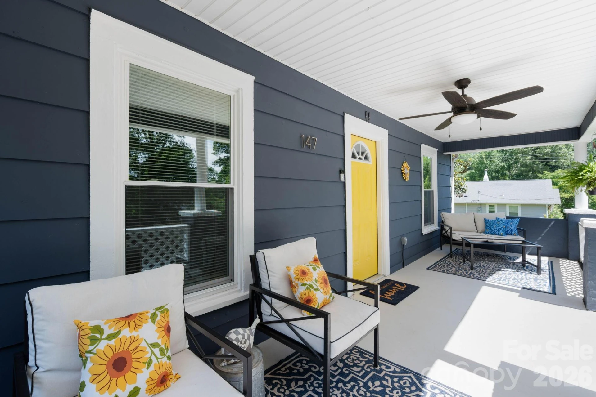 147 N Hillside Street - Photo 2