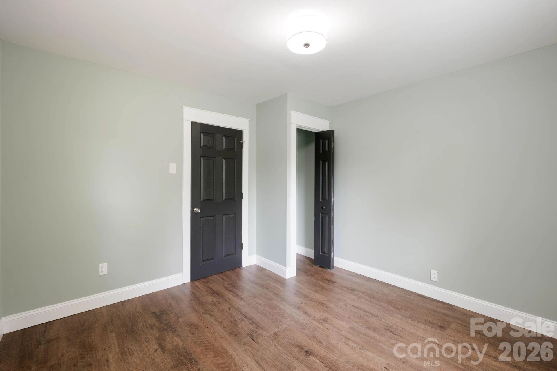 147 N Hillside Street - Photo 12