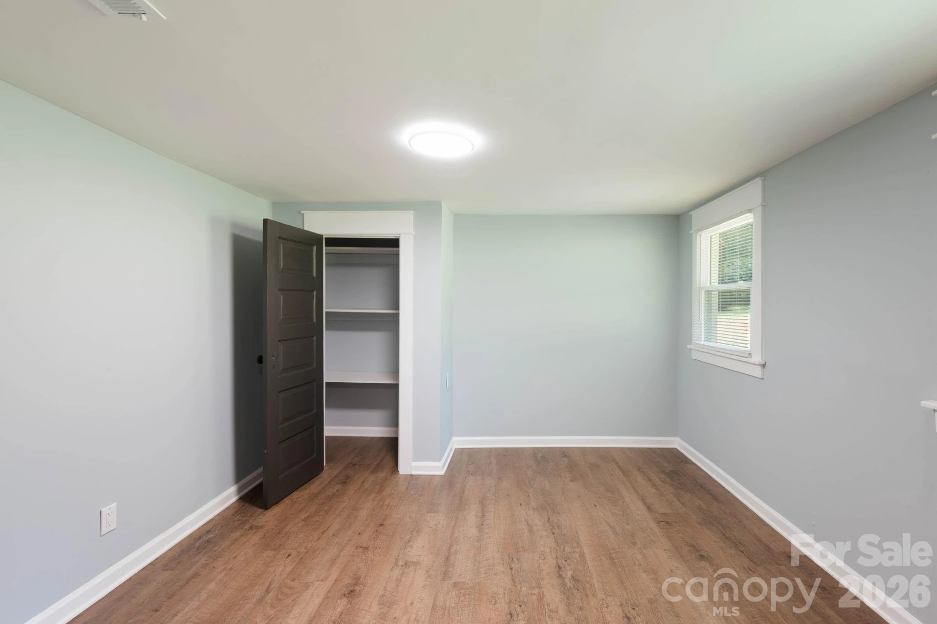 147 N Hillside Street - Photo 16