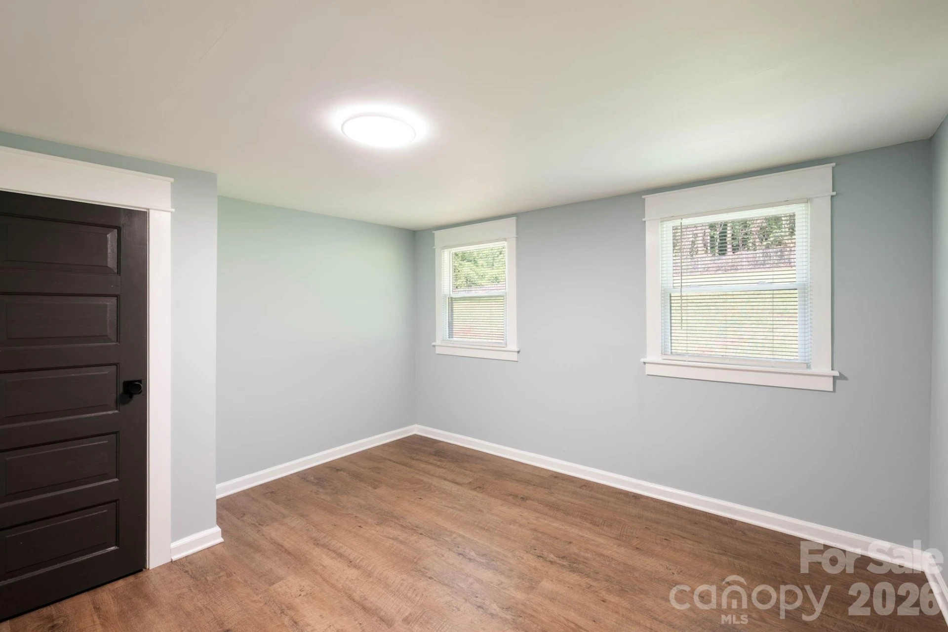 147 N Hillside Street - Photo 17