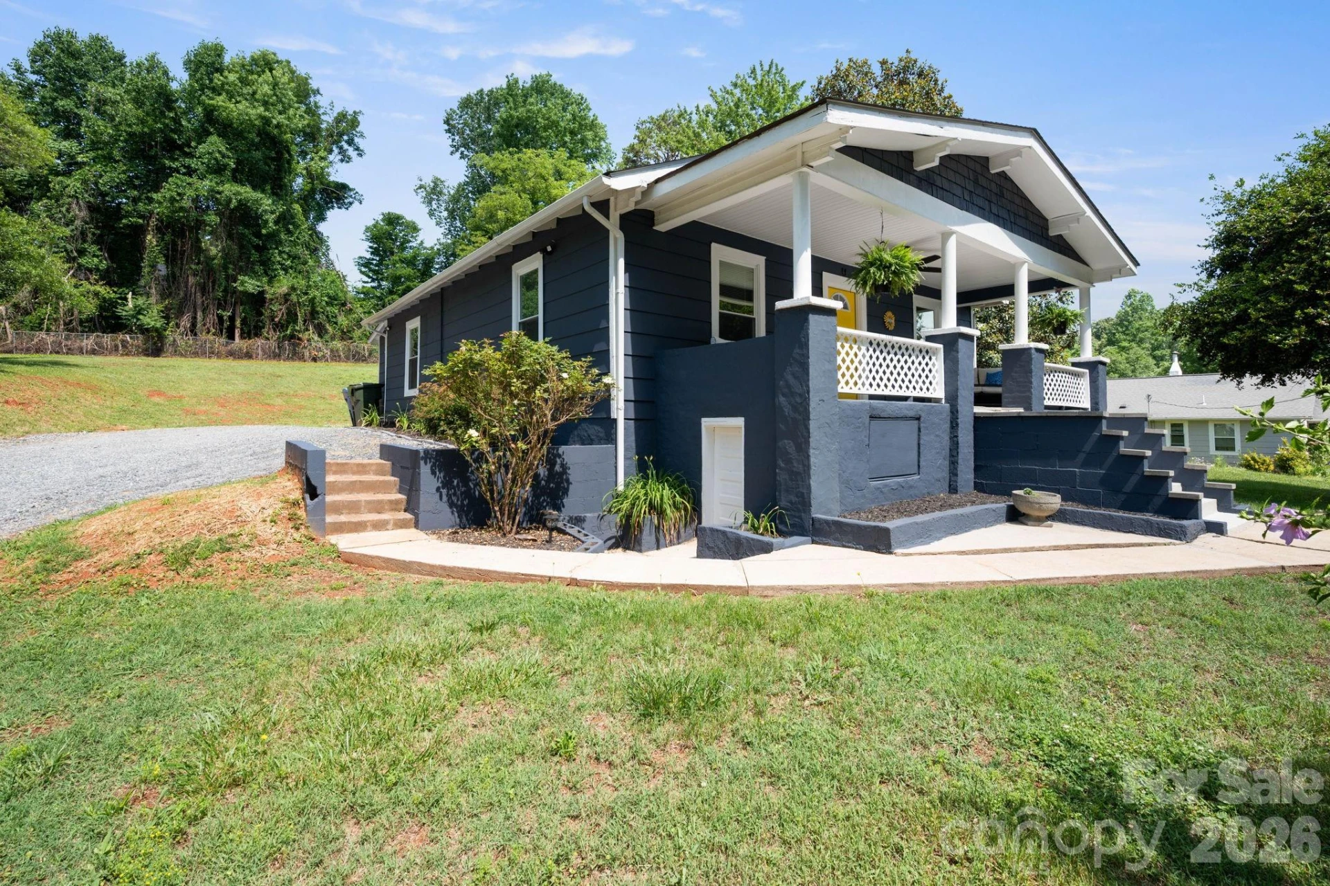 147 N Hillside Street - Photo 3