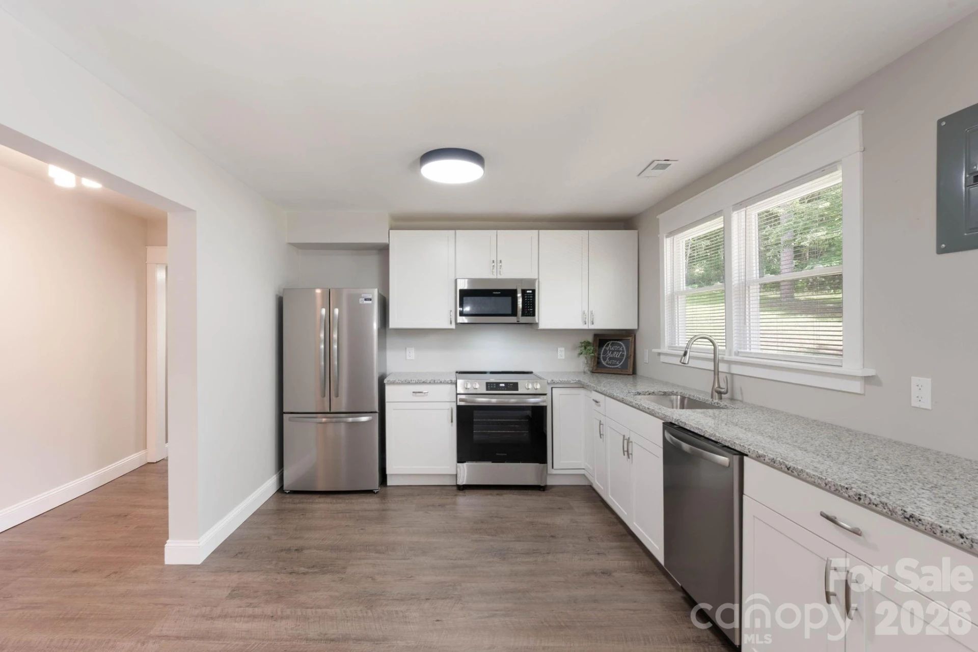 147 N Hillside Street - Photo 23