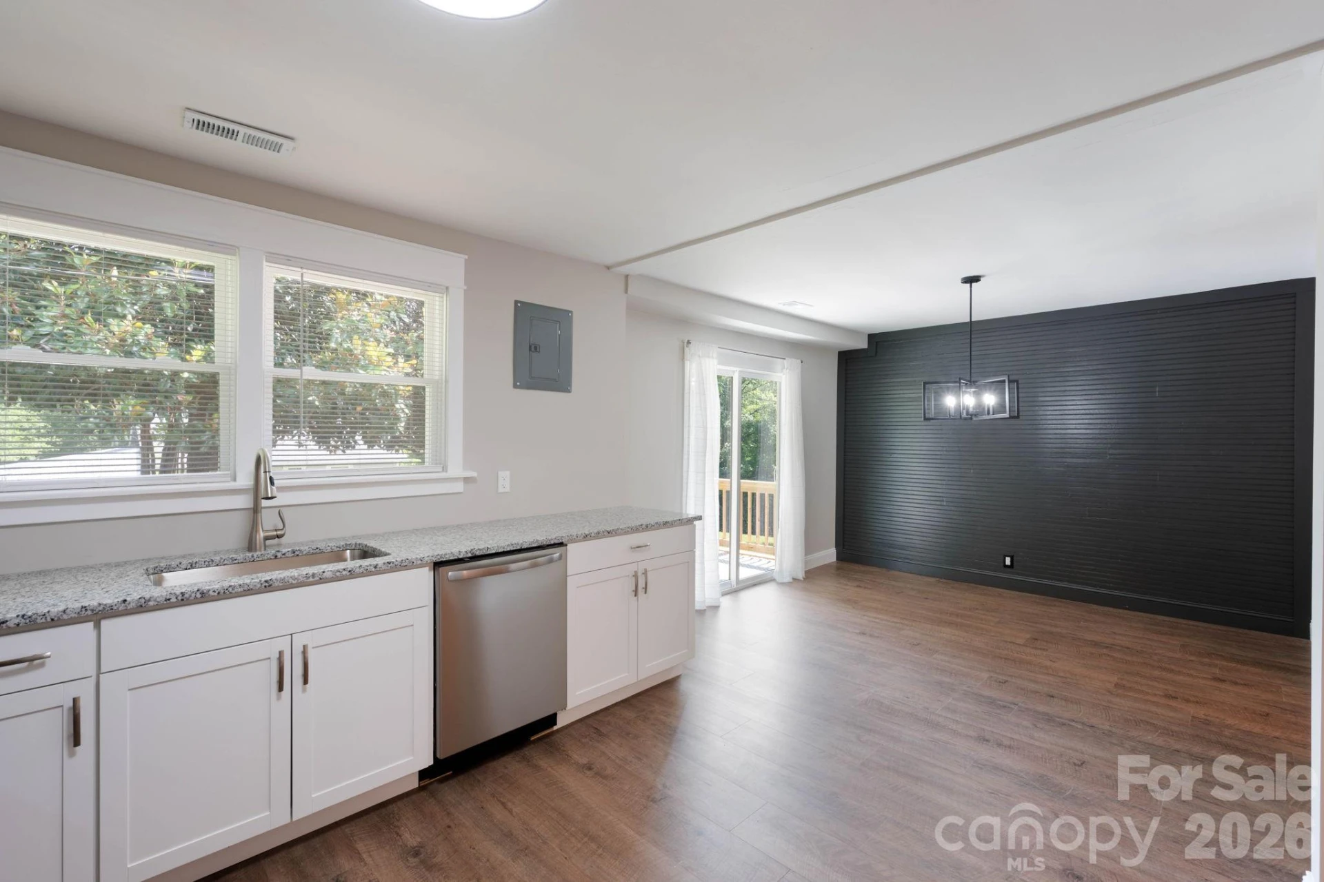 147 N Hillside Street - Photo 26