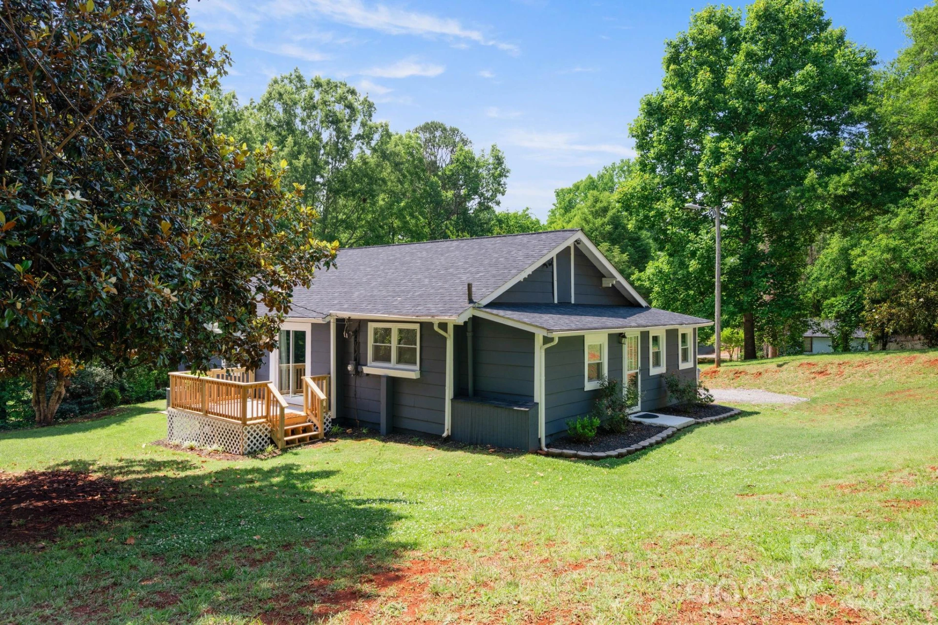 147 N Hillside Street - Photo 4