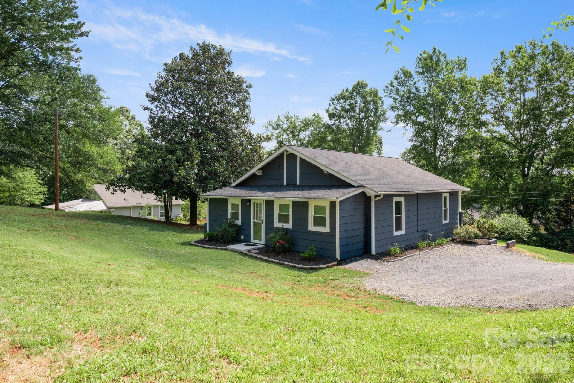 147 N Hillside Street - Photo 5