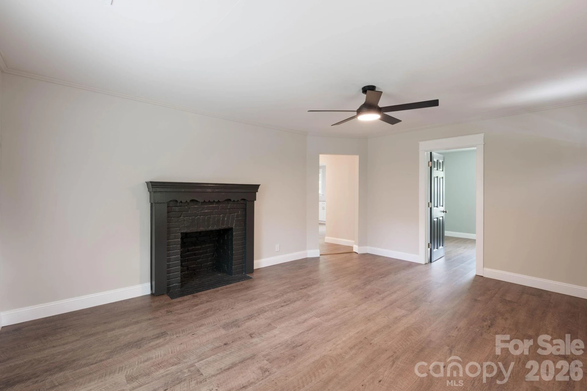 147 N Hillside Street - Photo 9