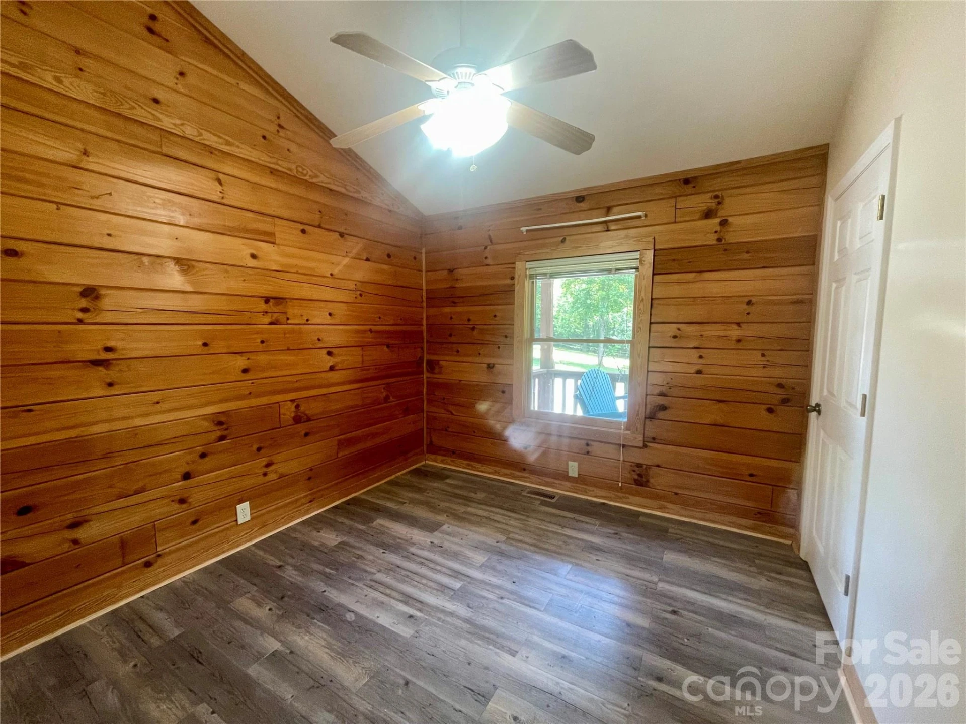 114 Woodstock Lane - Photo 14