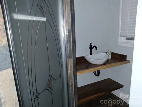 630 Shumont Road - Photo 18