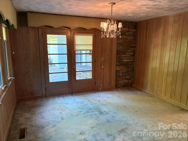 255 Glengarnock Road - Photo 11