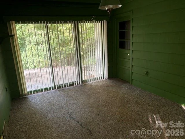255 Glengarnock Road - Photo 22