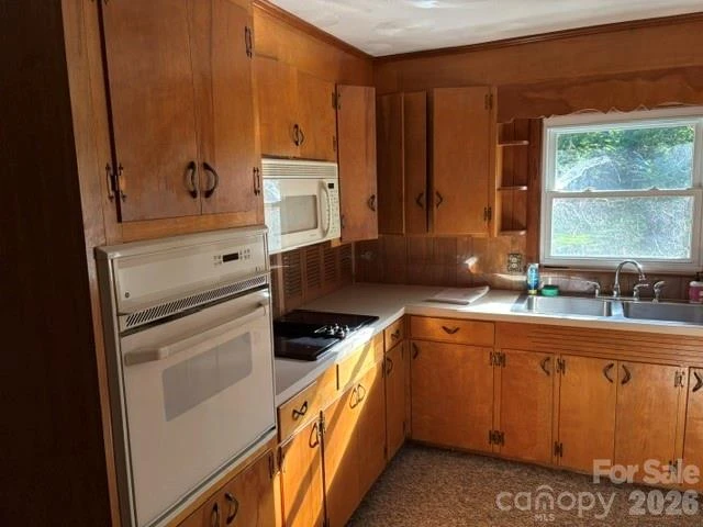 255 Glengarnock Road - Photo 9