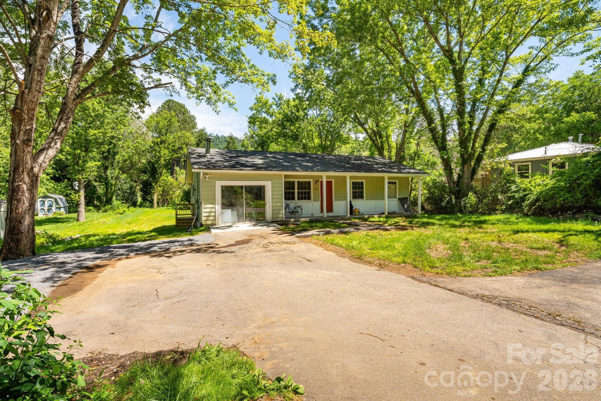 468 Beaverdam Road - Photo 2