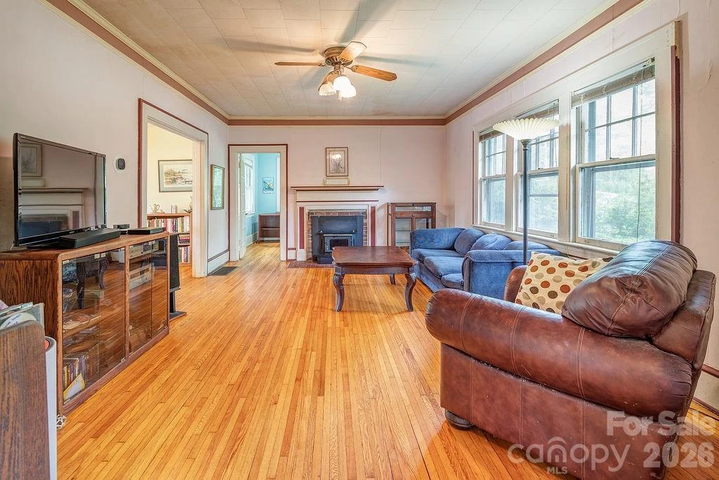 133 Westwood Place - Photo 4