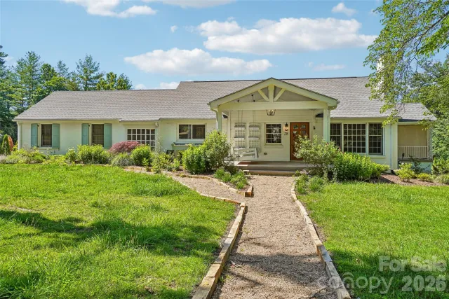 28 Ridgefield Place