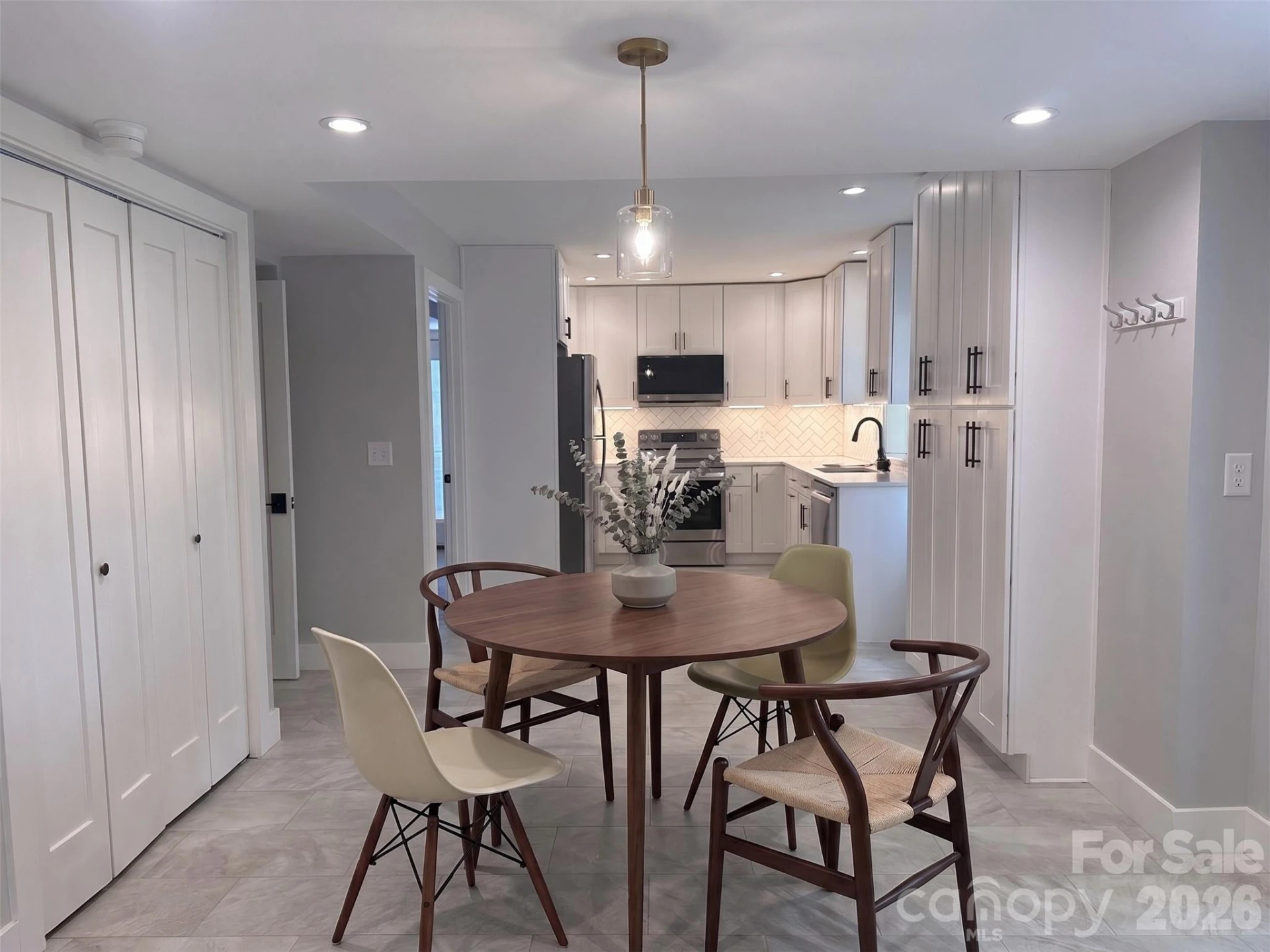 77 Trotter Place - Photo 13