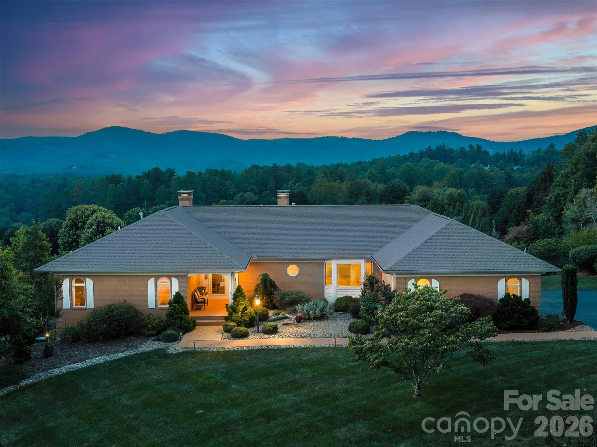 18 Thornapple Drive