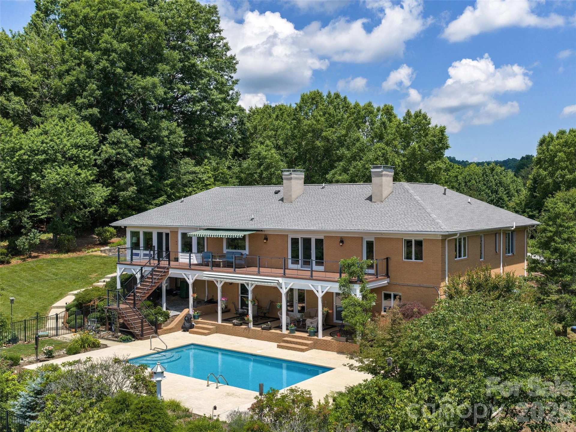18 Thornapple Drive - Photo 4