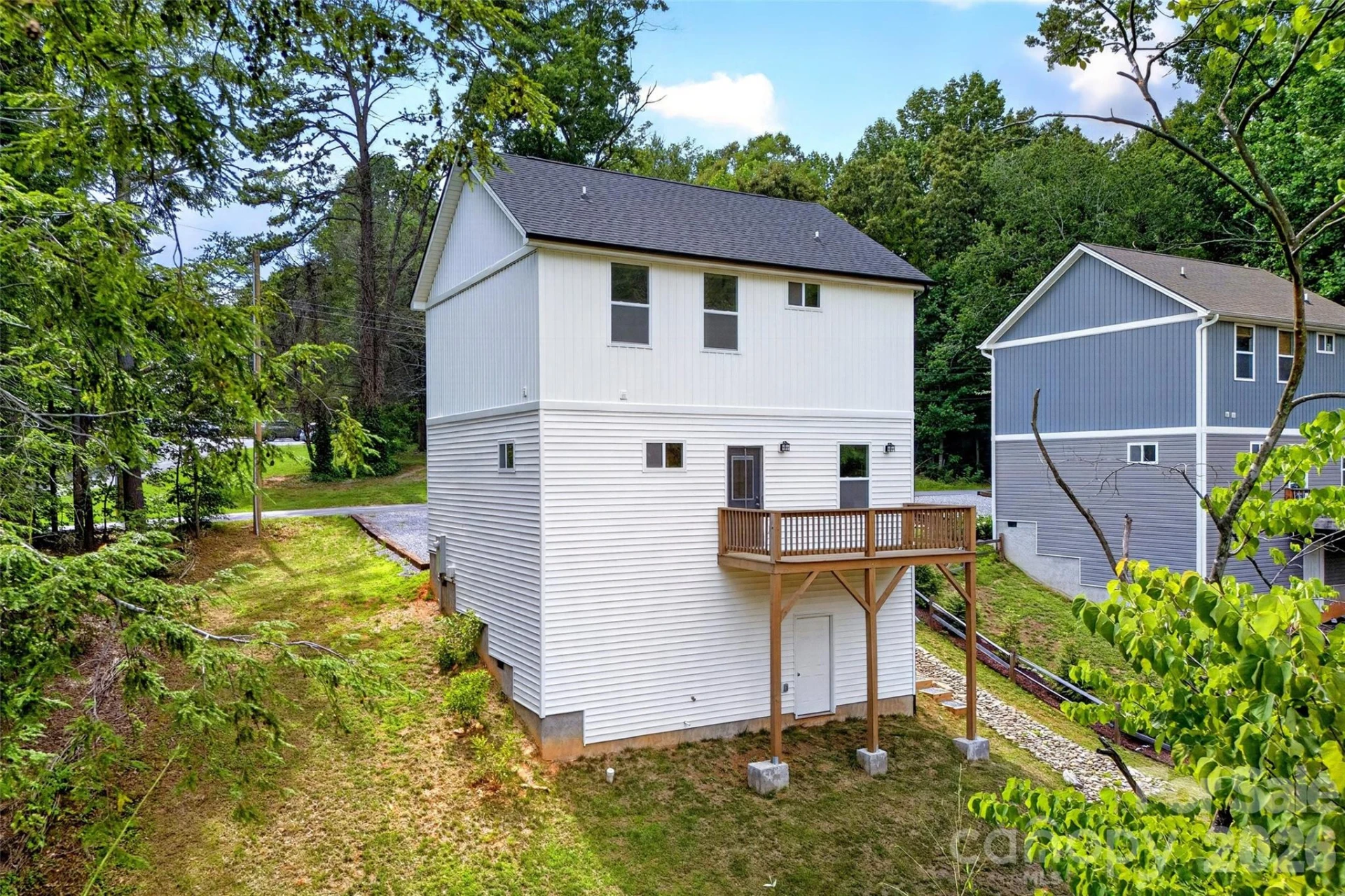 88 Walker Street - Photo 3