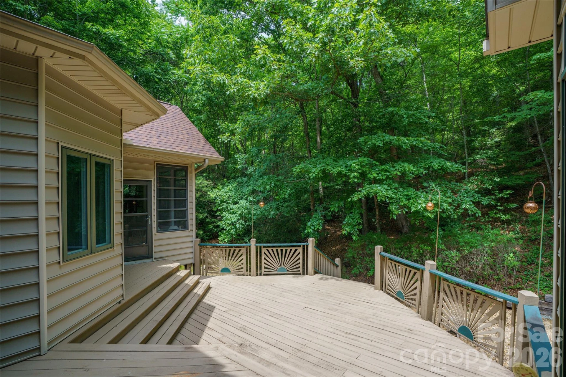 136 Rumbling Bald Road - Photo 38