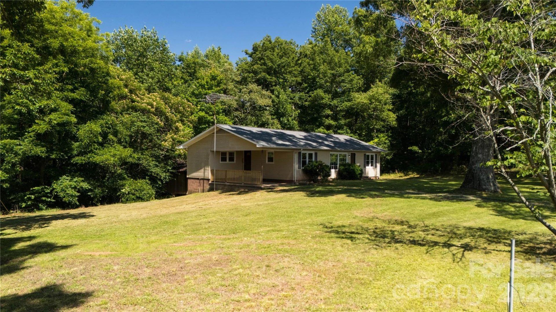 540 Crutchfield Road - Photo 2