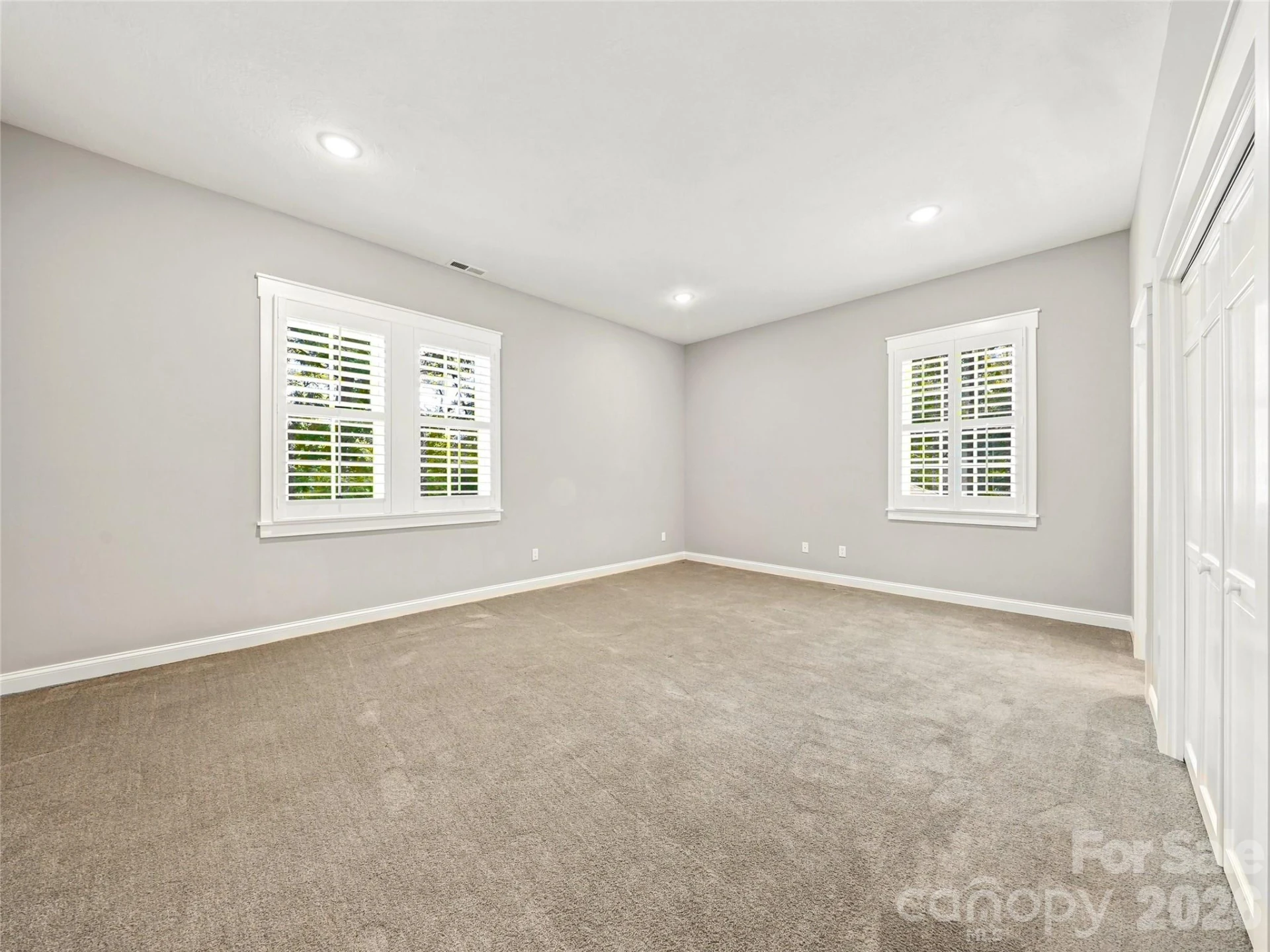 1 Cedar Chine Drive - Photo 32