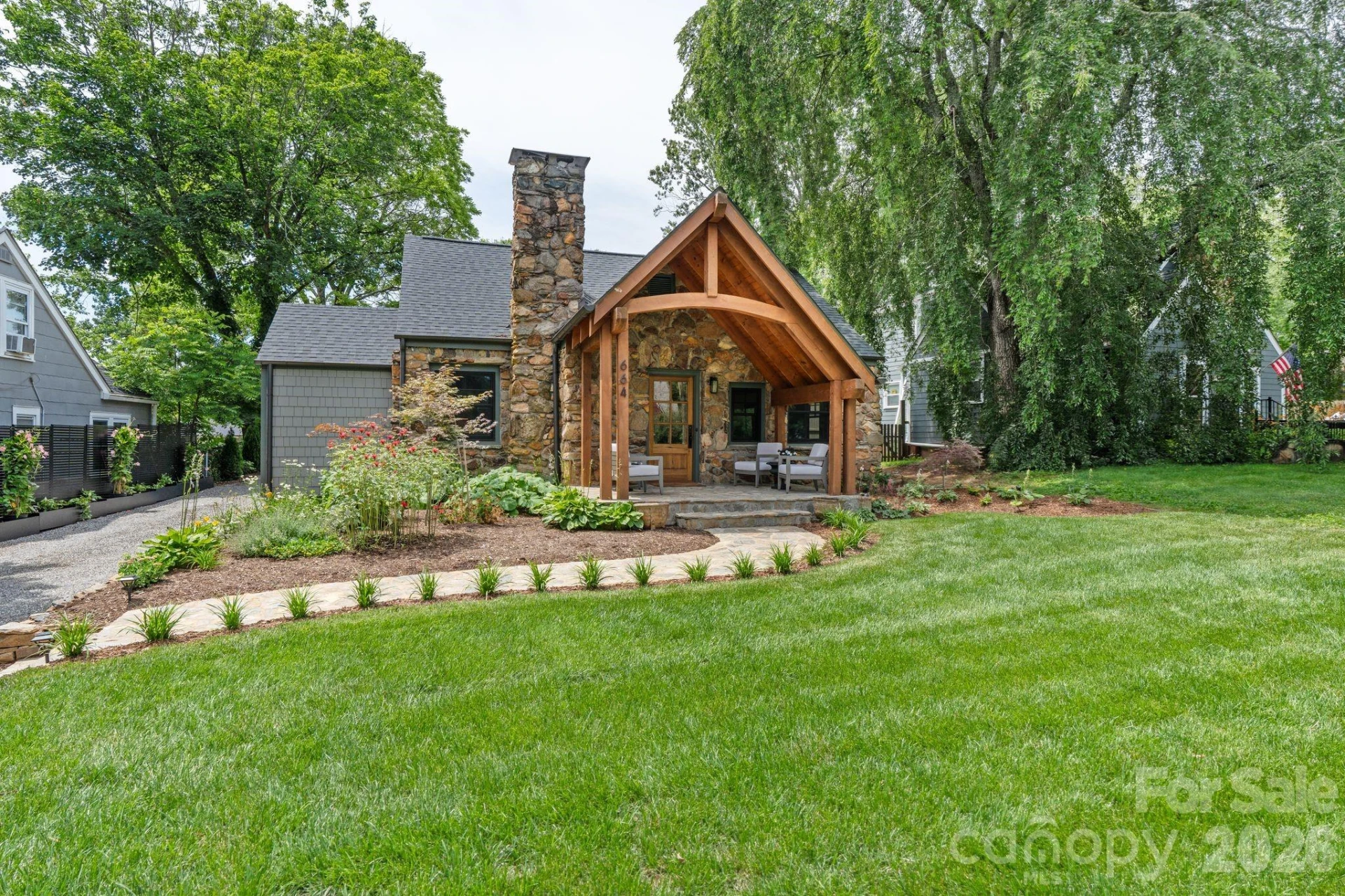 664 Lakeshore Drive - Photo 2