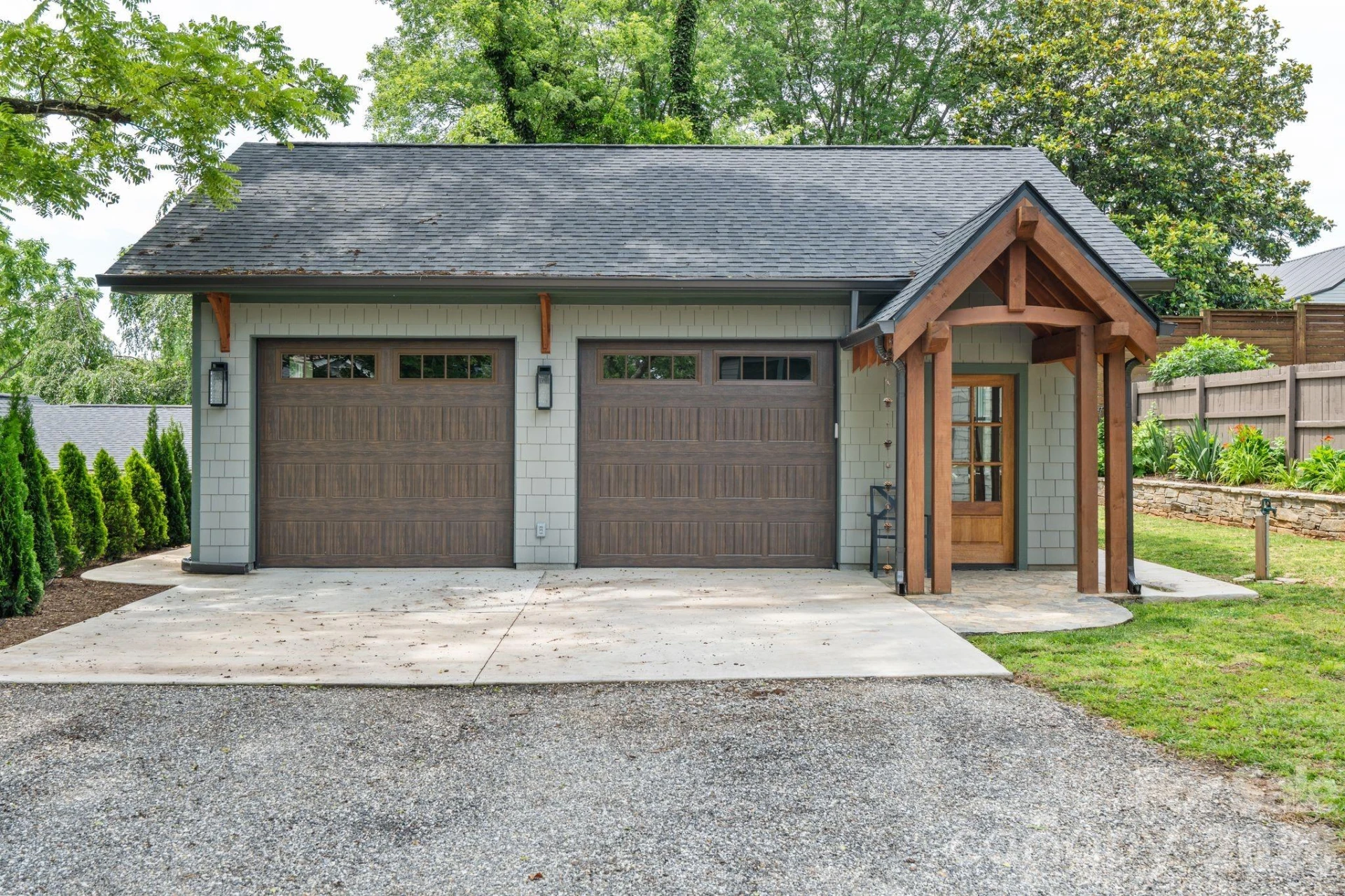 664 Lakeshore Drive - Photo 38