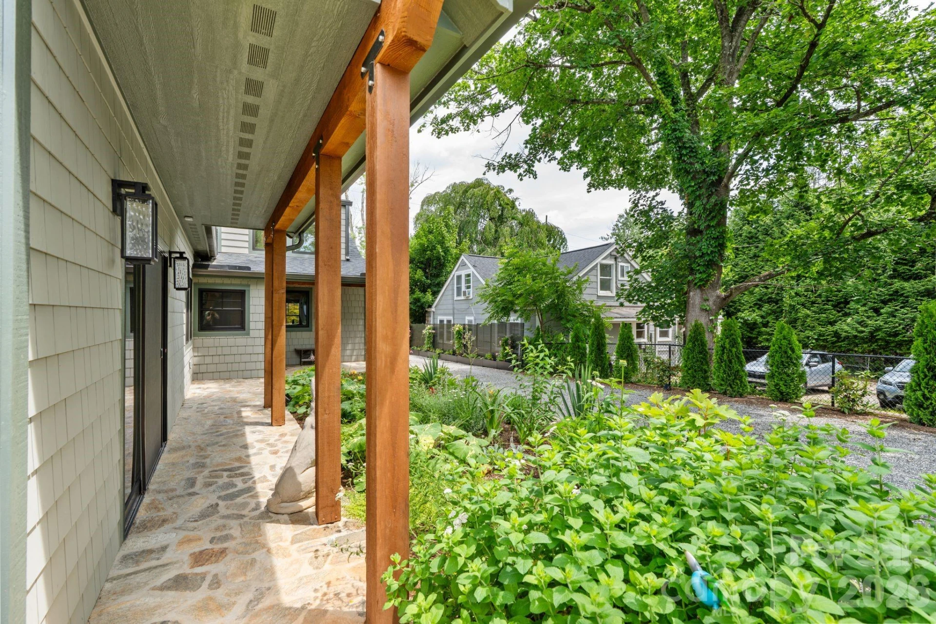 664 Lakeshore Drive - Photo 41