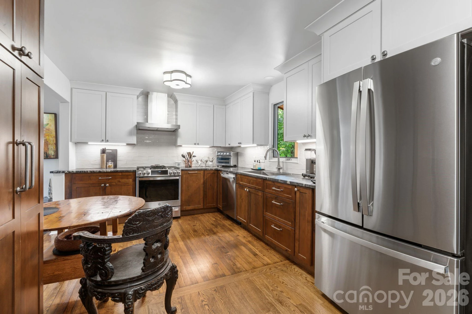 664 Lakeshore Drive - Photo 7