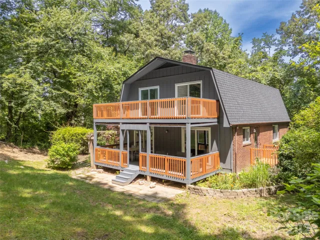 3276 Howard Gap Road